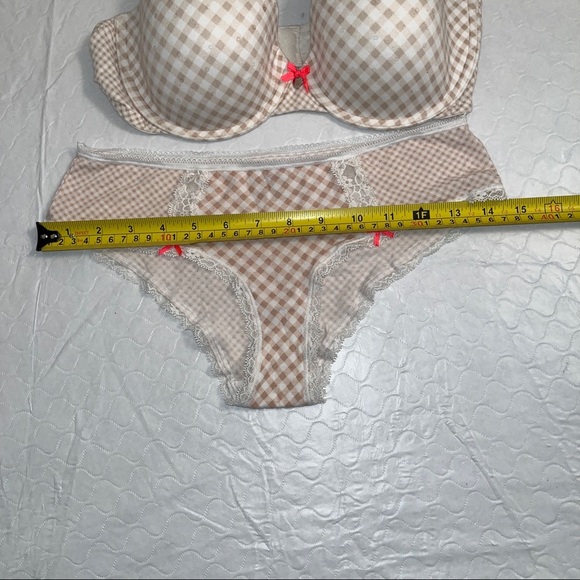 Victoria’s Secret lined perfect coverage checkered bra and hiphugger panty - Picture 7 of 16